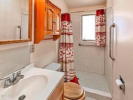 901 W 3rd Ave, San Manuel, Az 85631 in San Manuel, AZ (Photo 10 of 12)