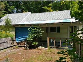 409 Sullivan St, Claremont, Nh 03743 House For Rent in Claremont, NH (Photo 2 of 7)