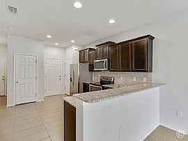 Amazing 2 Bedroom and 2.5 Bath in Tampa, FL (Photo 3 of 10)