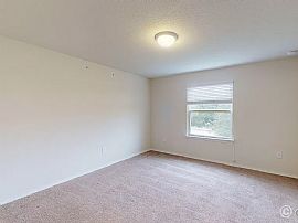 Amazing 2 Bedroom and 2.5 Bath in Tampa, FL (Photo 5 of 10)