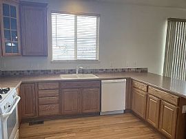 10482 E Telluride Ct, Commerce City, Co 80022 in Commerce City, CO (Photo 3 of 12)