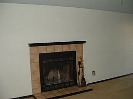 Moving?? Here is a cozy 3 bedroom home in Colorado Springs, CO (Photo 3 of 4)