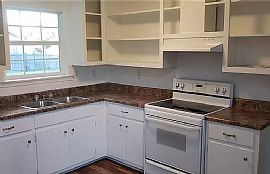 3357 Meadow Ln, Montgomery, Al 36116 in Montgomery, AL (Photo 3 of 11)