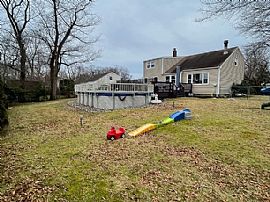 4 Cheryl Dr, Oakhurst, Nj 07755 . Excellent House For Rent in Oakhurst, NJ (Photo 2 of 8)