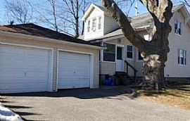 711 Ridgewood Rd, Oradell, Nj 07649 . 2 Bedroom House For Rent in Oradell, NJ (Photo 2 of 2)