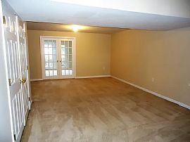 114 Dunlap Dr, Charles Town, Wv 25414 in Charles Town, WV (Photo 4 of 10)