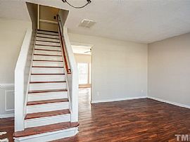 Large 3 Bedroom, 2.5 Bath Duplex with Lake View Available June  in Raleigh, NC (Photo 3 of 12)