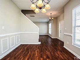 Large 3 Bedroom, 2.5 Bath Duplex with Lake View Available June  in Raleigh, NC (Photo 6 of 12)