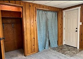 Single Family Residence in Jefferson City, MO (Photo 12 of 12)