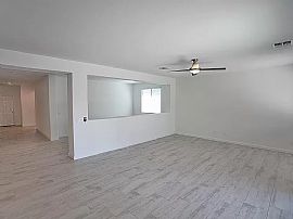 7007 W Townley Ave, Peoria, Az 85345 in Peoria, AZ (Photo 9 of 12)