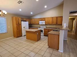 4036 S Summer Ct, Gilbert, Az 85297 in Gilbert, AZ (Photo 3 of 12)