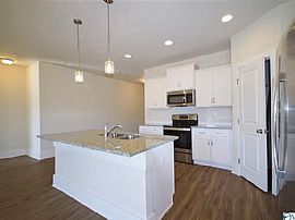 104 Williams Pointe Blvd Sw, Huntsville, Al 35824 in Huntsville, AL (Photo 4 of 12)