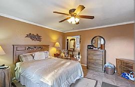 Charming 3 Bedroom in Lancaster, CA (Photo 3 of 12)