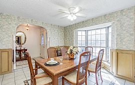 Charming 3 Bedroom Home  in Texas City, TX (Photo 3 of 12)