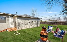 A 3 Bedroom Home  in Dallas, TX (Photo 12 of 12)