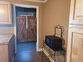 115 Elm St  332 252 3521 in Adairsville, GA (Photo 4 of 6)