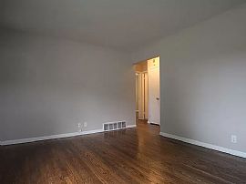 6163 N Joyce Ave, Milwaukee, Wi 53225 in Milwaukee, WI (Photo 6 of 12)