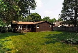 3101 Sundown Ct, Green Bay, Wi 54313 in Green Bay, WI (Photo 2 of 10)
