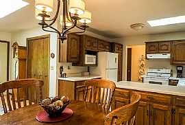 3101 Sundown Ct, Green Bay, Wi 54313 in Green Bay, WI (Photo 4 of 10)