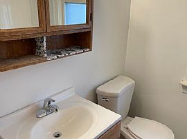 Nicely Built 2bedroom and 1bathroom House For You  in Warren, MI (Photo 3 of 4)