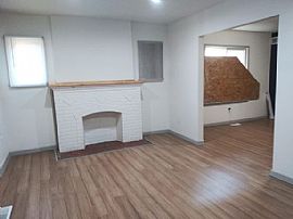 Adorable 2bedroom and 1bathroom Built For Your Satisfaction  in Detroit, MI (Photo 2 of 4)