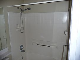 Quick Access to Louisville, Shepherdsville E-Town, and Ft Knox in Shepherdsville, KY (Photo 8 of 12)