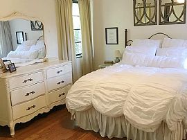 725 Crest Ln, Birmingham, Al 35209 in Birmingham, AL (Photo 6 of 12)