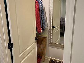 725 Crest Ln, Birmingham, Al 35209 in Birmingham, AL (Photo 9 of 12)