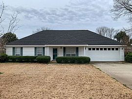 105 Wisconsin Ave, Muscle Shoals, Al 35661 in Muscle Shoals, AL