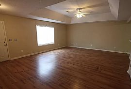 1982 Downs Way, Auburn, Al 36832 in Auburn, AL (Photo 2 of 12)