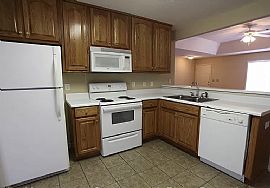 1982 Downs Way, Auburn, Al 36832 in Auburn, AL (Photo 4 of 12)