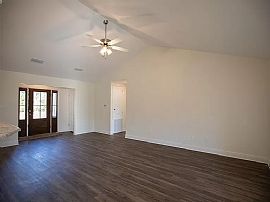 217 Summerfield Dr, Foley, Al 36535 in Foley, AL (Photo 3 of 12)