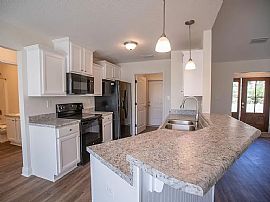 217 Summerfield Dr, Foley, Al 36535 in Foley, AL (Photo 4 of 12)