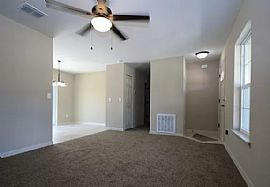 14568 Sw 75th Cir, Ocala, Fl 34473 in Ocala, FL (Photo 3 of 11)