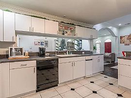 Charming 3 Bedroom  in Cordova, TN (Photo 3 of 9)