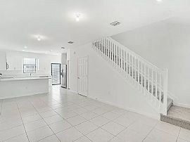 2839 Sw 16th Ter, Ft Lauderdale, Fl 33315 in Fort Lauderdale, FL (Photo 4 of 10)