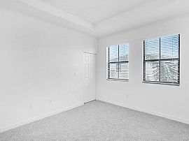 2839 Sw 16th Ter, Ft Lauderdale, Fl 33315 in Fort Lauderdale, FL (Photo 8 of 10)