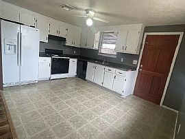 728 Mimosa Rd, Prattville, Al 36067 in Prattville, AL (Photo 4 of 12)