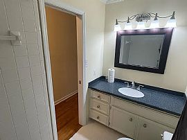 1847 Longmeadow Dr, Montgomery, Al 36106 in Montgomery, AL (Photo 7 of 12)