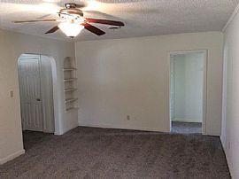 Nicely Built 2bedroom with 1bathroom Home For Your Satisfaction in Enid, OK (Photo 2 of 6)