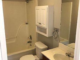 Attractive 2bedroom and 1bathroom Home  in Russellville, KY (Photo 3 of 5)