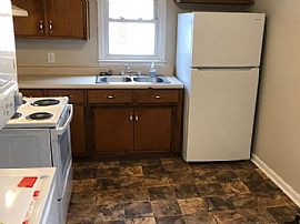 Attractive 2bedroom and 1bathroom Home  in Russellville, KY (Photo 4 of 5)