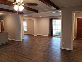 110 Simmons Dr Se, Owens Cross Roads, Al 35763 in Owens Cross Roads, AL (Photo 2 of 7)