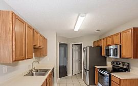 Charming 3 Bedroom  in Cordova, TN (Photo 4 of 10)