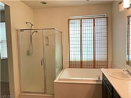 6202 Andover Wood Rd, Spring Valley, Nv 89113 in Las Vegas, NV (Photo 7 of 12)