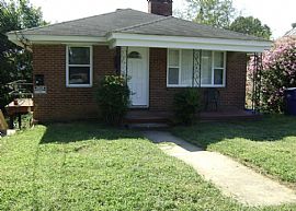 Neat 3bd Apartment For Rent  in Raleigh, NC