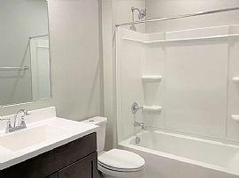 13335 W Red Range Way, Peoria, Az 85383 in Peoria, AZ (Photo 10 of 12)