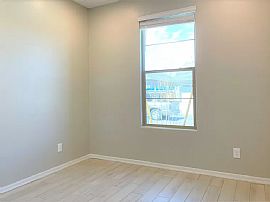 13335 W Red Range Way, Peoria, Az 85383 in Peoria, AZ (Photo 4 of 12)