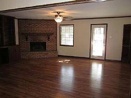 6609 Footmans Ct, Mobile, Al 36695 in Mobile, AL (Photo 5 of 12)