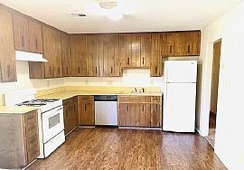 5433 Rolind Dr, Montgomery, Al 36108 in Montgomery, AL (Photo 4 of 11)